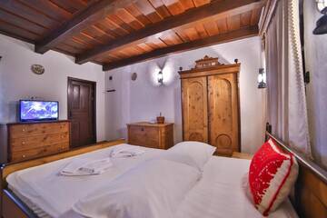 Фотографии Гостевой дом Castle Garden guesthouse -Adults Only г. Одорхею-Секуеск (Румыния) №2 Фото Гостевой дом Castle Garden guesthouse -Adults Only г. Одорхею-Секуеск 2