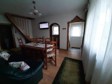 Фото номера Таунхаус с 3 спальнями Дома для отпуска Grand Central House г. Одорхею-Секуеск 15