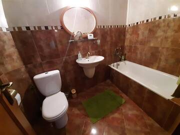 Фото номера Таунхаус с 3 спальнями Дома для отпуска Grand Central House г. Одорхею-Секуеск 17