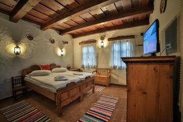 Фото номера Двухместный номер с 1 кроватью, вид на сад Гостевой дом Castle Garden guesthouse -Adults Only г. Одорхею-Секуеск 18