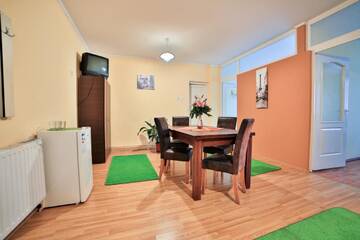 Фото номера Семейный двухместный номер с 1 кроватью Хостелы Hostel Odorhei г. Одорхею-Секуеск 7