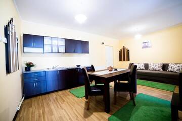 Фото номера Семейный двухместный номер с 1 кроватью Хостелы Hostel Odorhei г. Одорхею-Секуеск 14