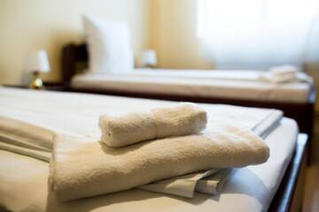 Фото номера Семейный двухместный номер с 1 кроватью Хостелы Hostel Odorhei г. Одорхею-Секуеск 11
