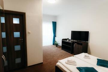 Фото номера Улучшенный двухместный номер с 1 кроватью Гостевой дом Páva Pension &amp; Spa г. Одорхею-Секуеск 2