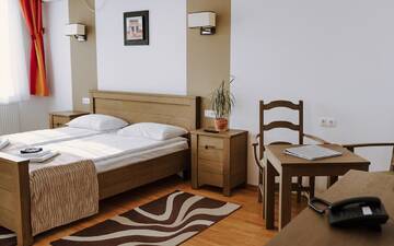 Фото номера Standard Double Room without spa access Отель Septimia Hotels &amp; Spa Resort г. Одорхею-Секуеск 6
